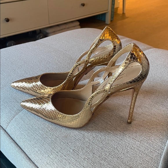 Aquazzura Gold Metallic Heels with braided detail - Picture 12 of 16